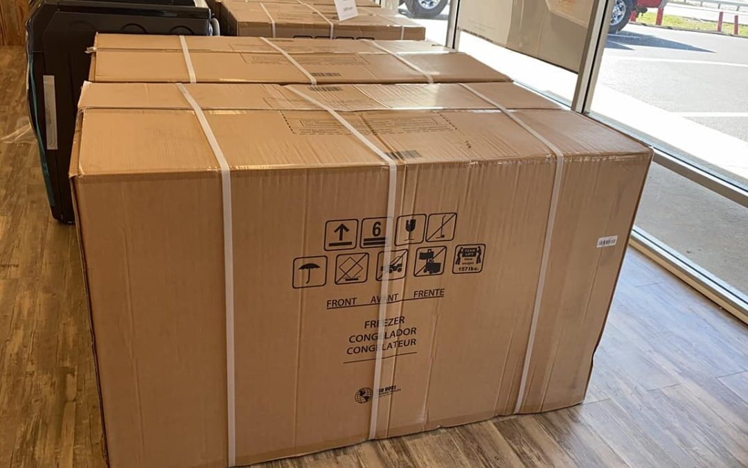 NEW IN BOX ELEMENT 15 cu ft Chest Freezer