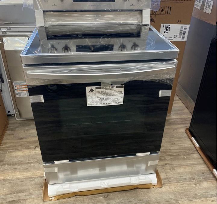 NEW IN BOX Samsung Electric Range in Stainless Steel